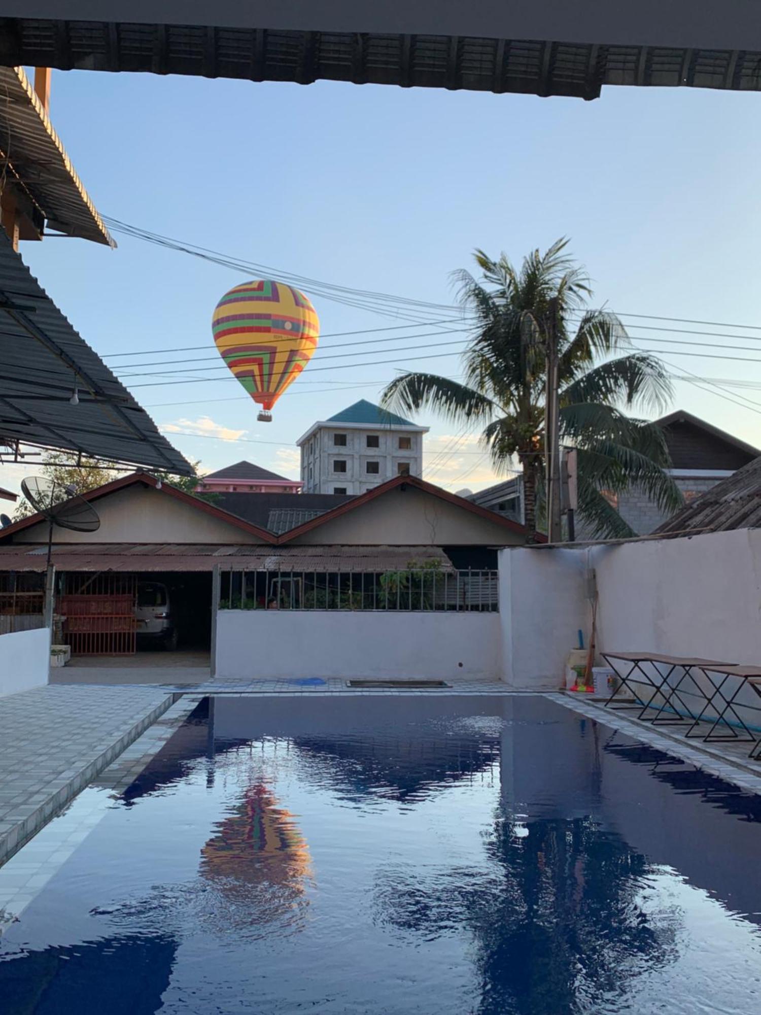 Vang Vieng Guesthouse Luaran gambar
