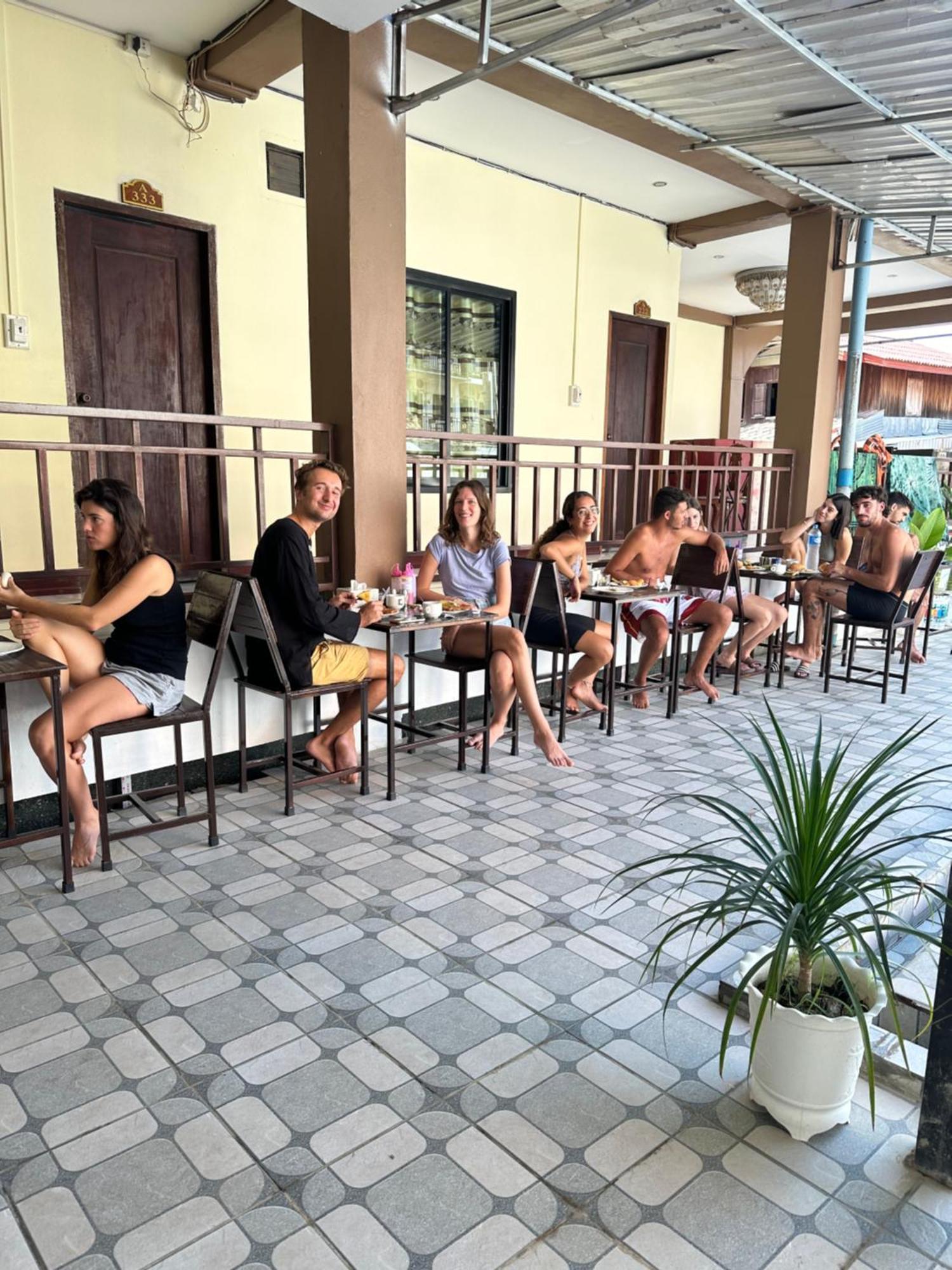 Vang Vieng Guesthouse Luaran gambar
